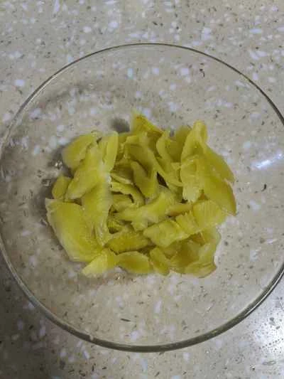 豚腸とキャベツのピクルス炒めの作り方：2