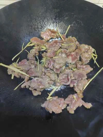 牛肉とキュウリの炒め物の作り方：15