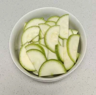 ズッキーニと3種類のピーマンの炒め物の作り方：3