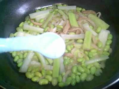 一晩漬け込んだ高菜と枝豆の漬物の作り方：8