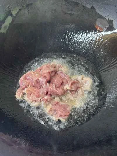 アスパラガス、キクラゲ、豚肉の炒め物の作り方：5