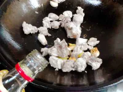 ニンジンと豆腐スティック入り豚スペアリブの煮込みの作り方：8