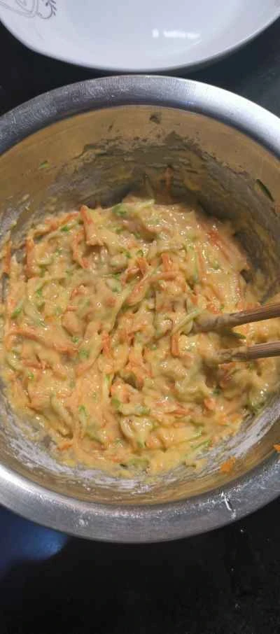 野菜とエビの濃厚オムレツの作り方：4