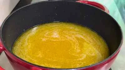 牛肉とエビのペーストを使った酸っぱいスープの作り方：8