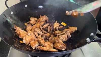 椎茸入り鶏肉の煮込みの作り方：9