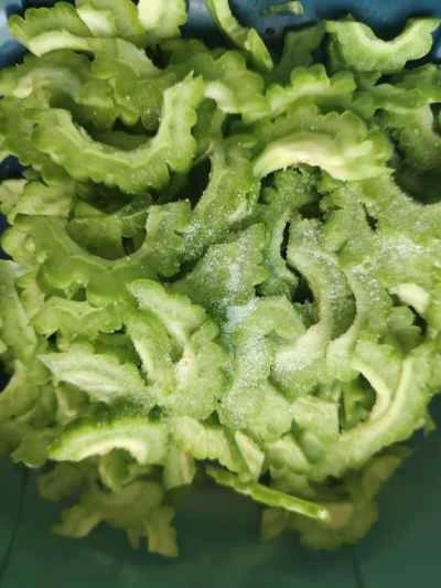 ゴーヤと卵の炒め物の作り方：2