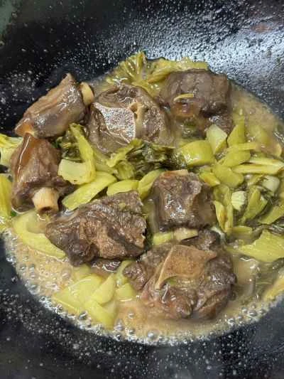 牛テールの煮込みとキャベツのピクルスの作り方：12