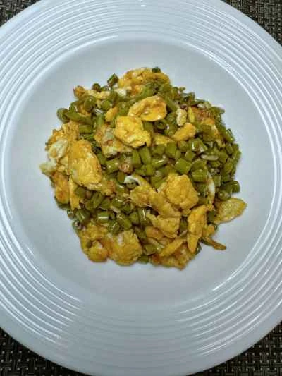 卵とインゲンの炒め物の作り方：12