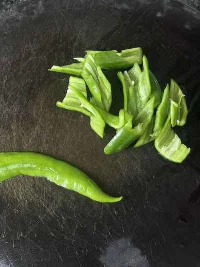 ひき肉、塩卵、ピーマンの炒め物の作り方：3