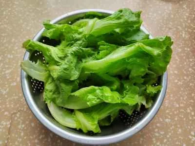 ガーリックレタスの作り方：1