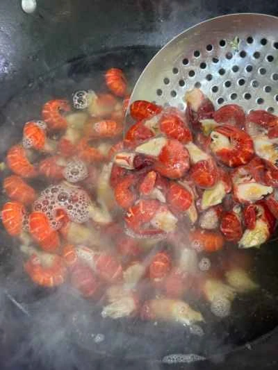 鶏の足とロブスターのしっぽの煮込みの作り方：10