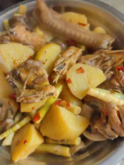 鶏肉とジャガイモの煮込みの作り方：17