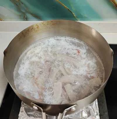 エビ団子と魚の切り身を作る手順：6