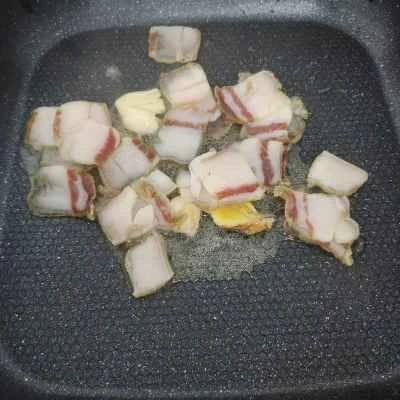 広東風ニンニクの芽と豚肉の炒め物の作り方：3