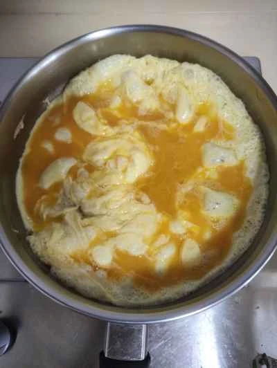 玉ねぎ入りスクランブルエッグの作り方：3