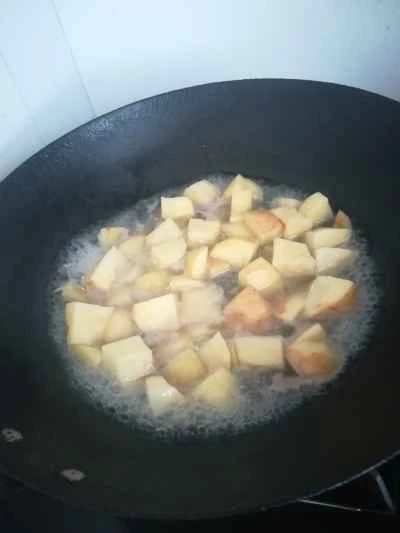 牛肉とジャガイモの煮込みの作り方:4