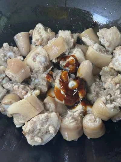 豚のしっぽの煮込みレシピ手順：5