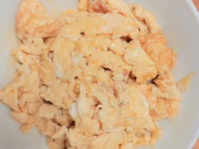 トマト入りスクランブルエッグの作り方：11