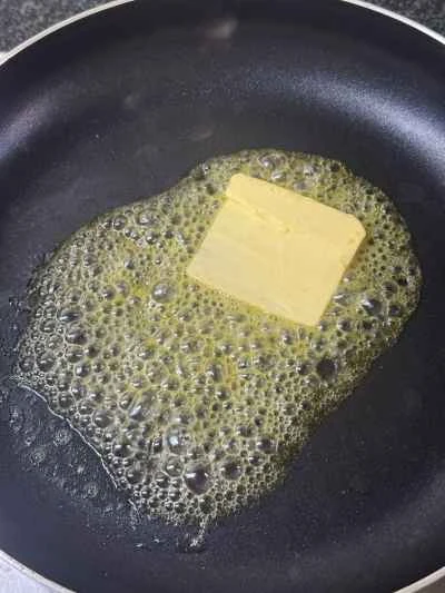 乾燥キノコ入りチキンのソテーの作り方：10