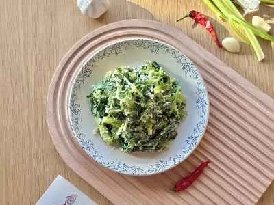 蒸しセロリの葉のレシピ