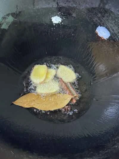 牛ブリスケットの煮込みと酢漬けキャベツの作り方：4