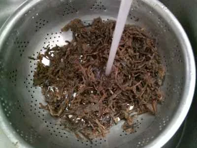 塩漬けカラシナ入り水煮タケノコの作り方：3