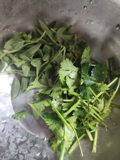 冬筍と豚肉の炒め物の作り方：2