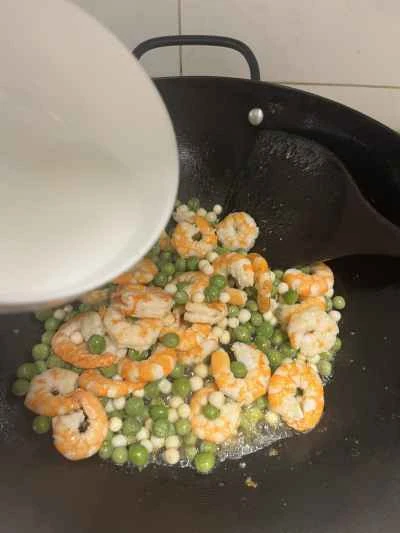 クワイ、エンドウ豆、エビの炒め物の作り方：8
