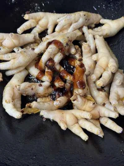 タロイモと鶏足のシチューの作り方：8