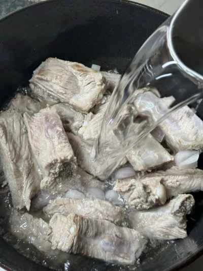 キムチと豚スペアリブの鍋レシピ手順：5