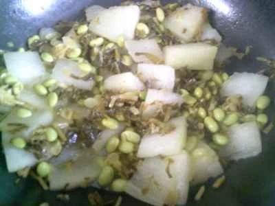冬瓜と漬物と枝豆の炒め物の作り方：11