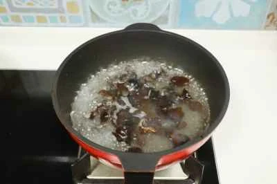 魚香小花肉（魚風味の豚肉スライス）の作り方：4