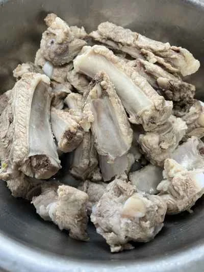 豚スペアリブとインゲンの煮込みの作り方：3