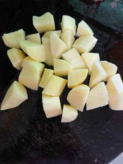 ラム肉とジャガイモの煮込みの作り方：3