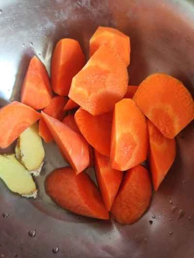 にんじんと豆腐皮の煮込みチキンの作り方：4