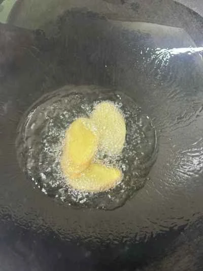 さつまいも澱粉団子入り豚肉の煮込みの作り方：3