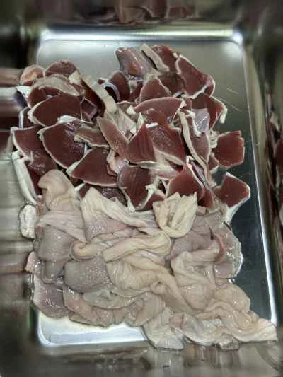 鴨砂肝とピーマンのピクルス炒めの作り方：2