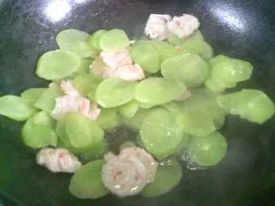 ロブスター風味のボールとレタス炒めの作り方：9