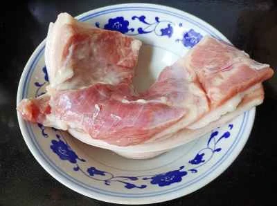 自家製豚バラ肉の煮込みとマスタードグリーンの保存レシピ手順：1