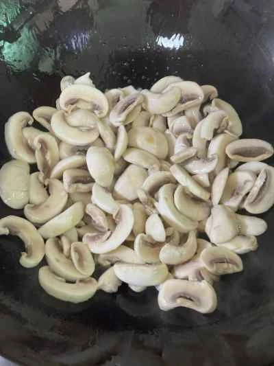 アスパラガスとキノコの炒め物の作り方：8