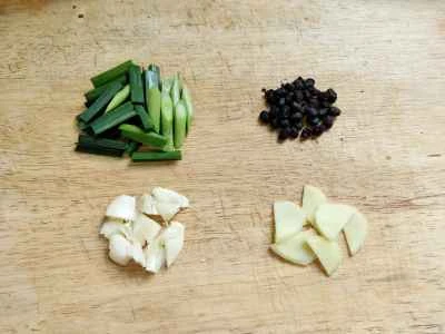 豚バラ肉と赤ピーマンの炒め物の作り方：3