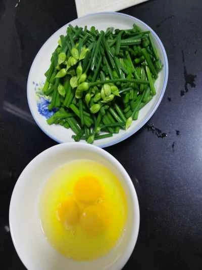 チャイブ入り卵炒めの作り方：2