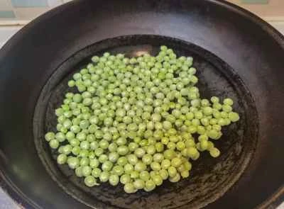 豚肉とインゲンの炒め物の作り方：2