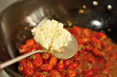 ガーリックシュリンプのしっぽを作る手順：8