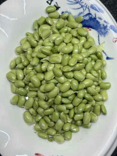 干し豆腐と枝豆とひき肉の炒め物の作り方：2