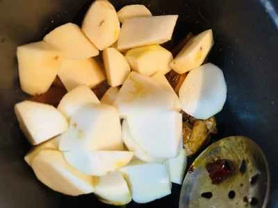 タロイモと鶏肉のシチュー レシピ手順：6