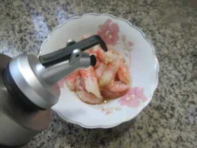 エビとピーマンとタケノコの炒め物の作り方：2