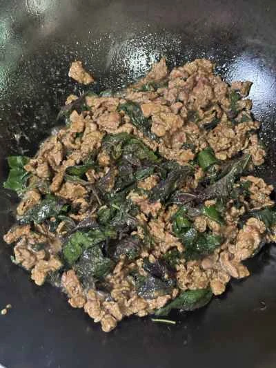 牛肉とエゴマの炒め物の作り方：11