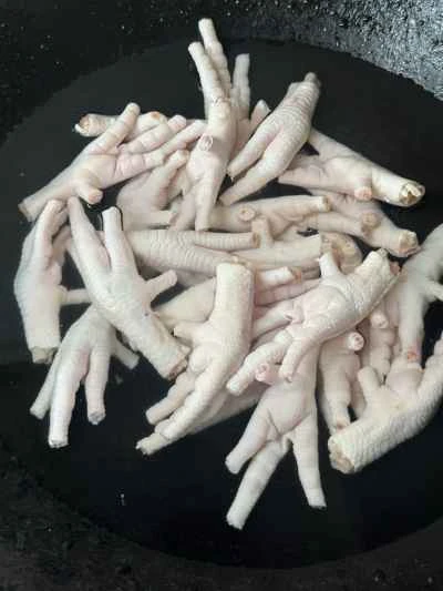 タロイモと鶏足のシチューの作り方：3