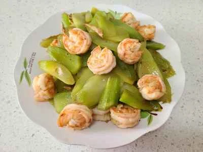 エビとレタスの炒め物の作り方：6